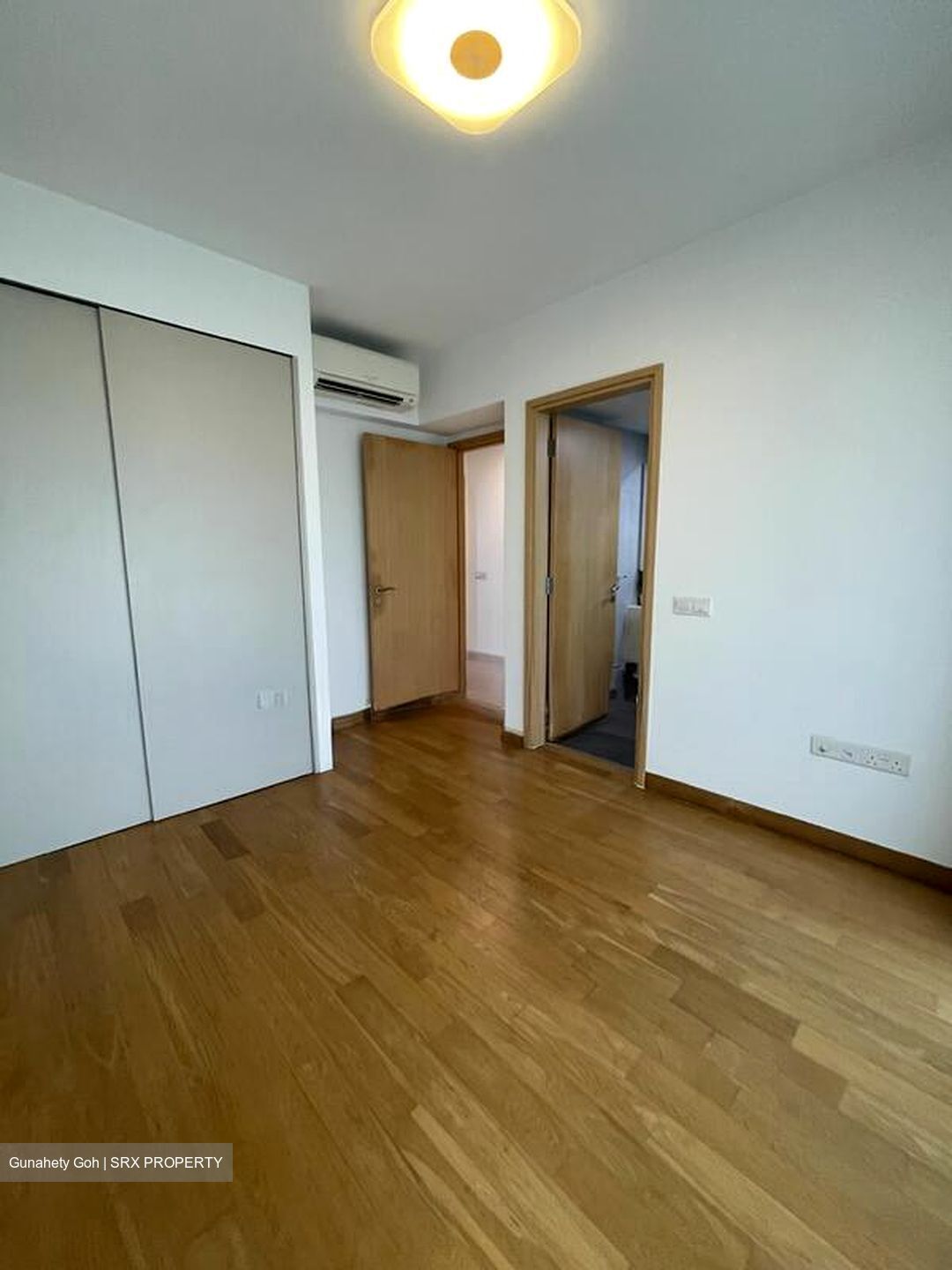 Eight Riversuites (D12), Condominium #500209351